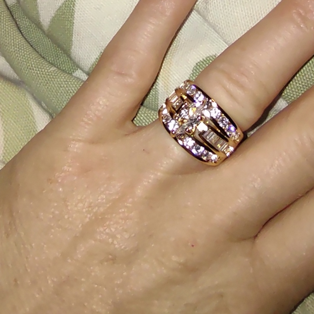 Size 6 18k gold plated pear cut  diamond ring clusters